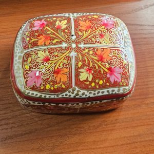 Kashmiri Paper-Mache dry fruit / jewelry box-2.5 x 4.5 inches